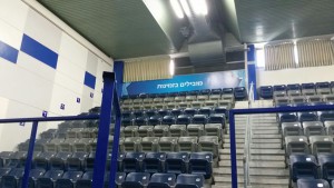 Signs and walls  051